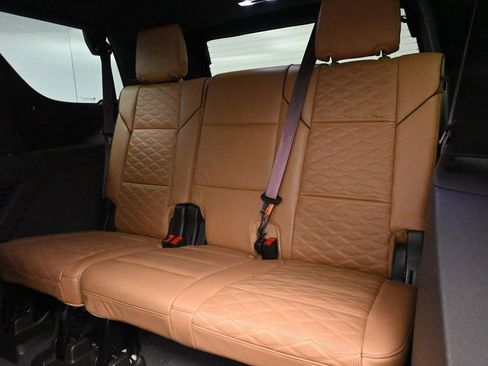 Used 2021 Cadillac Escalade Premium Luxury w/ Driver Assist Tech Package image 17