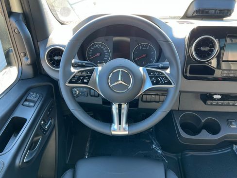New 2025 Mercedes-Benz Sprinter 2500 image 12