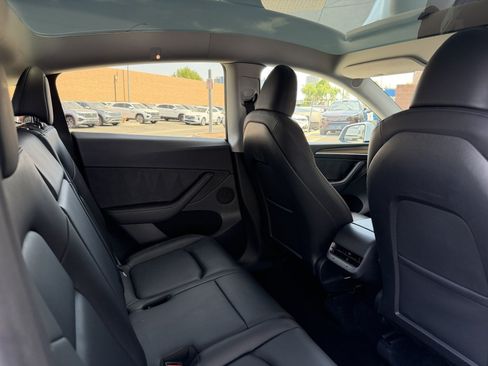 Used 2023 Tesla Model Y Long Range AWD/4WD image 42