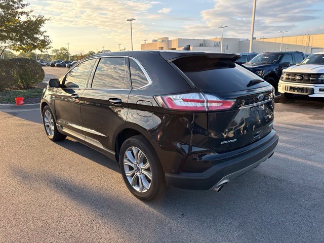 Used 2019 Ford Edge Titanium w/ Equipment Group 301A FWD image 4