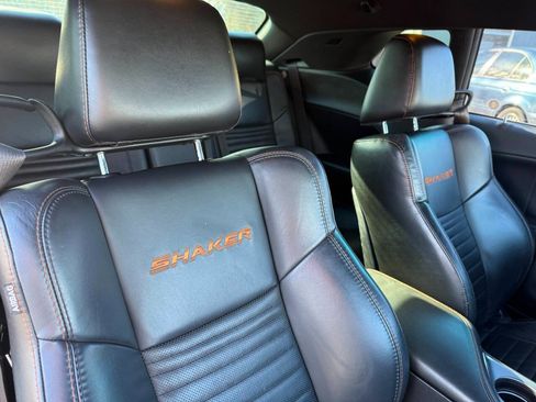 Used 2015 Dodge Challenger R/T Plus image 20