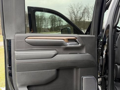 Used 2024 Chevrolet Silverado 3500 High Country w/ High Country Premium Package image 61