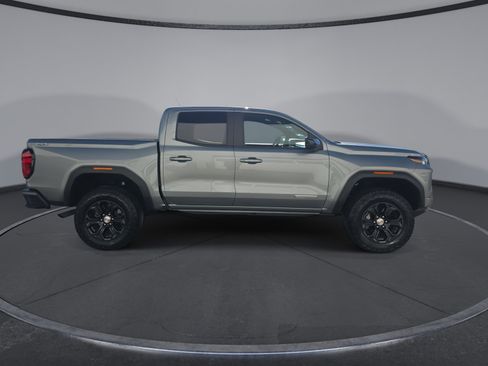 Used 2024 GMC Canyon Elevation w/ Elevation Premium Package AWD/4WD image 14