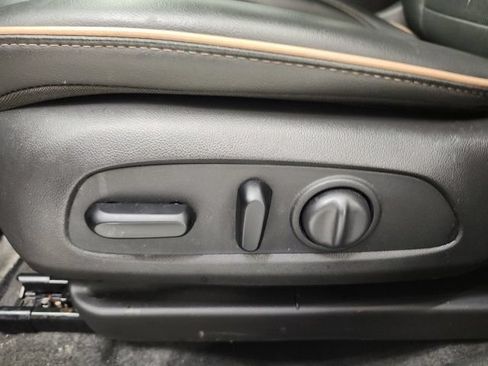 Used 2025 Buick Envista Avenir FWD image 13