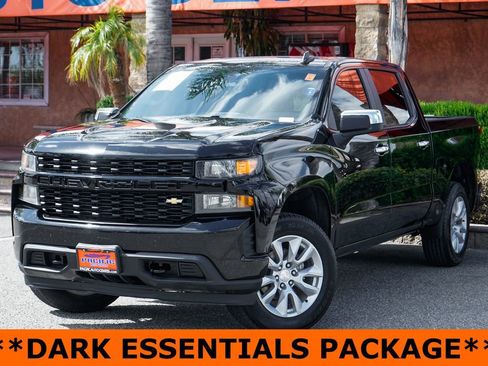 Used 2021 Chevrolet Silverado 1500 Custom w/ LPO, Blackout Package RWD image 4