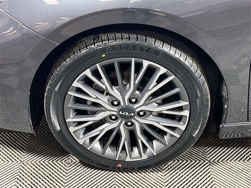 Used 2023 Kia Forte GT-Line w/ GT-Line Premium Package image 29