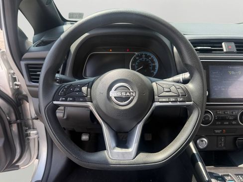 Used 2023 Nissan Leaf S FWD image 12