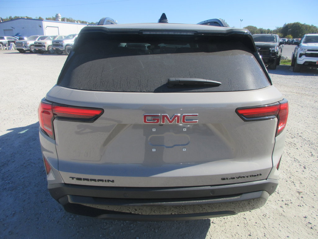 New 2027 GMC Terrain Elevation w/ Black Edition FWD image 5