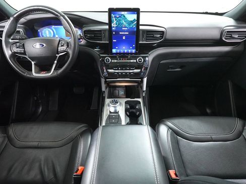 Used 2024 Ford Explorer ST w/ Technology Package image 24