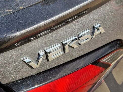 Used 2024 Nissan Versa SR image 8