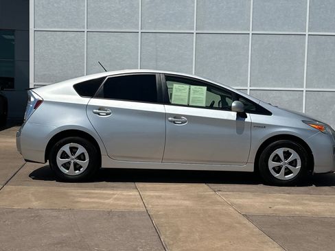 Used 2014 Toyota Prius Three FWD image 3