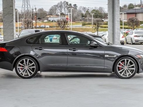 Used 2018 Jaguar XF S image 53