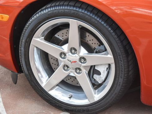 Used 2006 Chevrolet Corvette Convertible w/ Preferred Equipment Group image 71