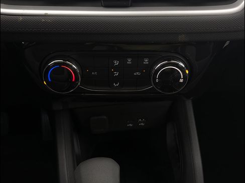 New 2026 Chevrolet TrailBlazer LT w/ Midnight Edition AWD/4WD image 24
