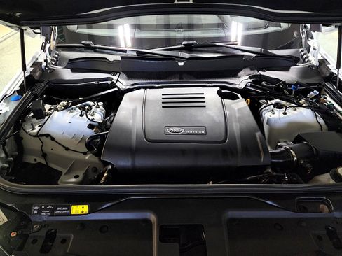 Used 2022 Land Rover Discovery S R-Dynamic image 51