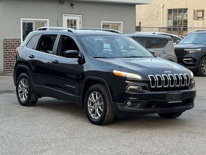Used 2018 Jeep Cherokee Latitude Plus w/ Cold Weather Group