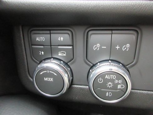 New 2026 GMC Yukon Denali image 16