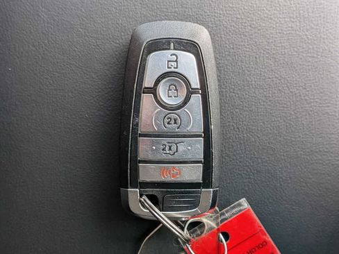 Used 2024 Ford Explorer Limited w/ Limited Technology Package AWD/4WD image 39