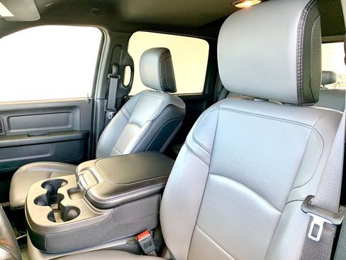 Used 2025 RAM 2500 Tradesman AWD/4WD image 17