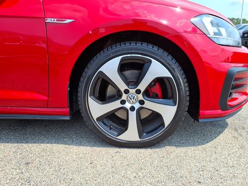 Used 2018 Volkswagen GTI Autobahn FWD image 5