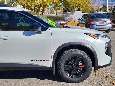 Certified 2025 Nissan Rogue SV image 3