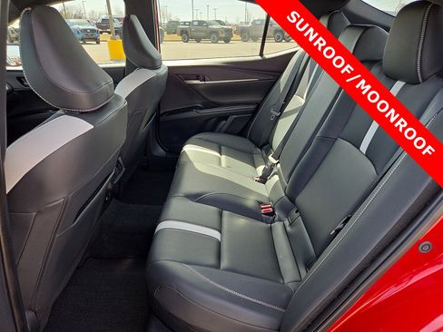 Used 2025 Toyota Camry SE w/ Convenience Package FWD image 10