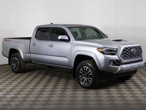 Used 2022 Toyota Tacoma TRD Sport w/ Technology Package image 49