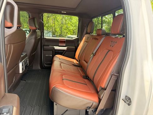Used 2022 Ford F250 King Ranch w/ King Ranch Ultimate Package AWD/4WD image 35