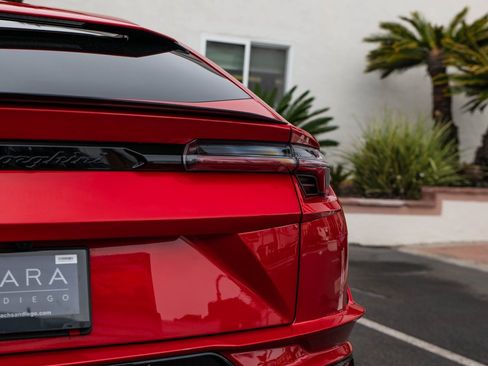Used 2024 Lamborghini Urus S image 45
