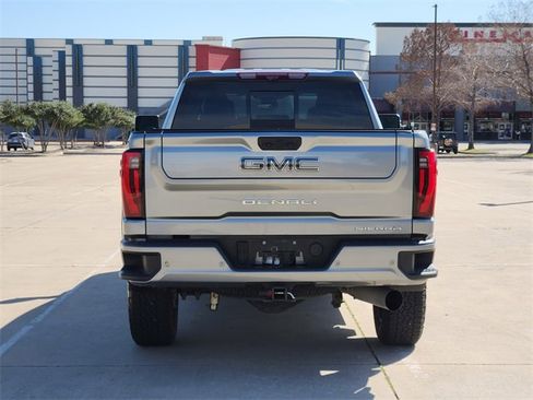 Used 2024 GMC Sierra 2500 Denali Ultimate w/ Max Trailering Package image 6
