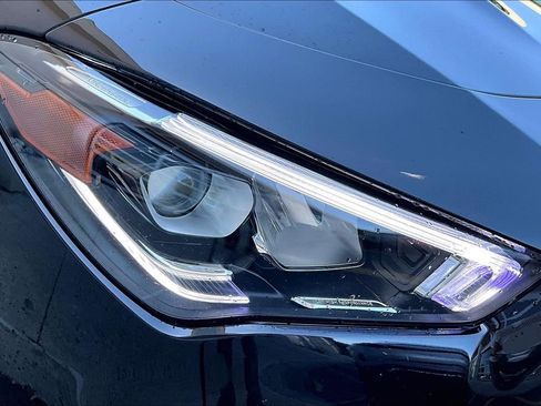 Used 2022 Mercedes-Benz CLA 250 4MATIC image 31