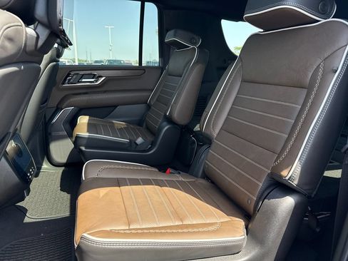 New 2026 GMC Yukon XL Denali Ultimate AWD/4WD image 33