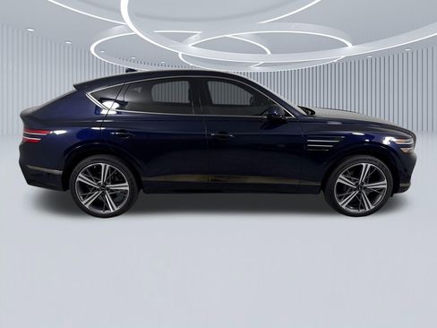 Used 2025 Genesis GV80 3.5T e-SC AWD/4WD image 2