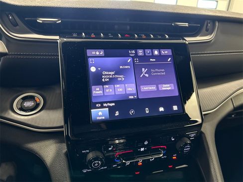 New 2025 Jeep Grand Cherokee L Altitude image 22