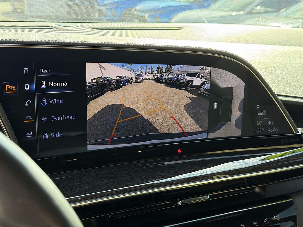 Used 2022 Cadillac Escalade Premium Luxury AWD/4WD image 8