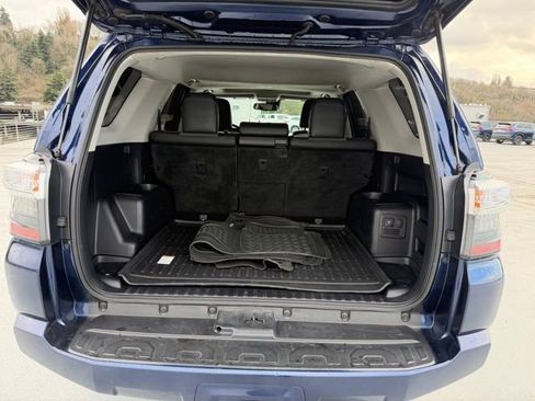 Certified 2020 Toyota 4Runner SR5 Premium w/ Moonroof Package image 10