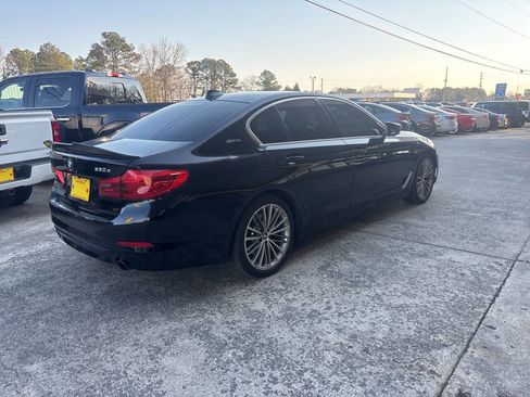 Used 2019 BMW 530e w/ Convenience Package image 5