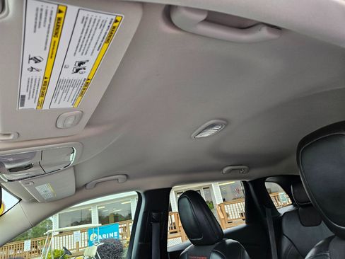 Used 2017 Jeep Cherokee Trailhawk w/ Comfort/Convenience Group image 16