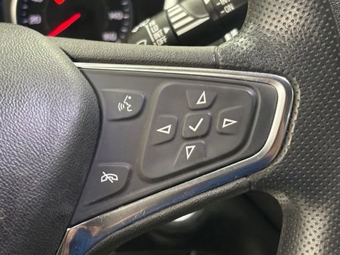 Used 2019 Chevrolet Equinox LT FWD image 22