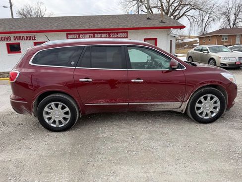 Used 2017 Buick Enclave Leather w/ Trailering Package image 2