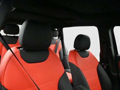 New 2025 Mercedes-Benz GLB 35 AMG 4MATIC image 28