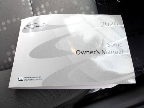 Used 2020 Chevrolet Sonic LT image 24