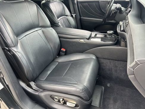 Used 2018 Lexus LS 500 w/ Accessory Package (Z2) RWD image 12