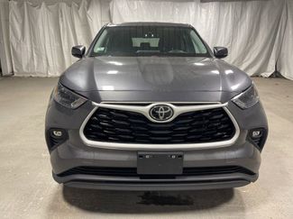 Used 2024 Toyota Highlander XLE video 2