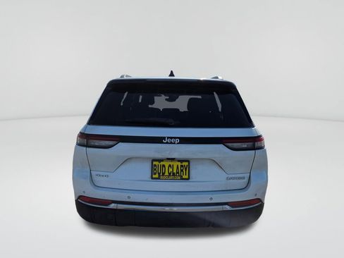 Used 2024 Jeep Grand Cherokee Laredo X w/ Trailer Tow Package image 5