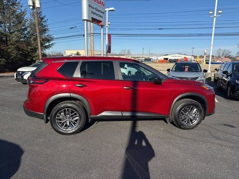 Certified 2025 Nissan Rogue S image 8