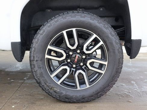 New 2026 GMC Sierra 1500 AT4 w/ AT4 Premium Package AWD/4WD image 50