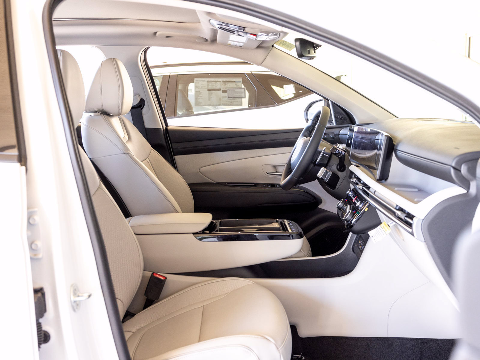 New 2025 Hyundai Tucson Limited AWD/4WD image 26