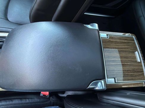 Used 2018 Land Rover Range Rover Long Wheelbase Supercharged image 36