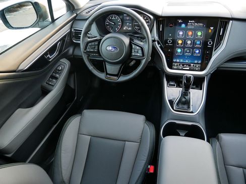 Used 2025 Subaru Outback Onyx Edition w/ Tech Package 3 image 9